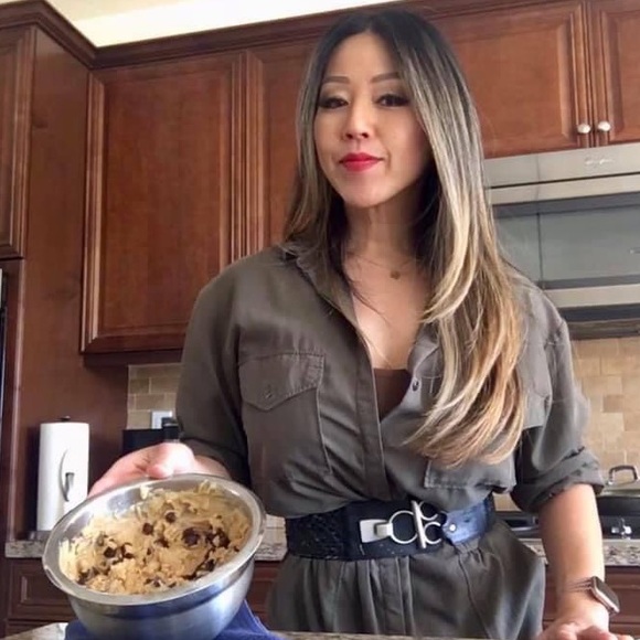 H&M Flight Suit-Inspired Jumpsuit - Picture 7 of 8